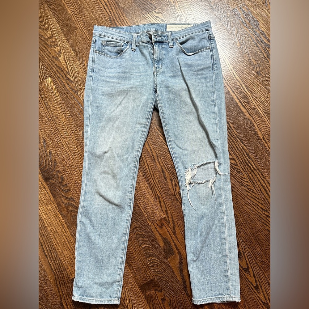 Treasure and Bond Distressed Boyfriend Ankle Jeans Light Blue Size 27